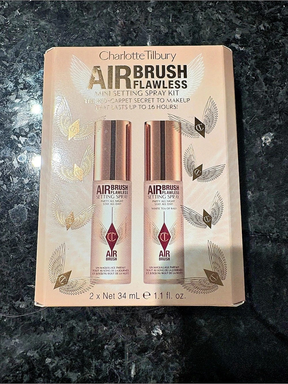 NIB - Charlotte Tilbury Airbrush Flawless Mini Setting Spray Kit – 2 x 34 mL